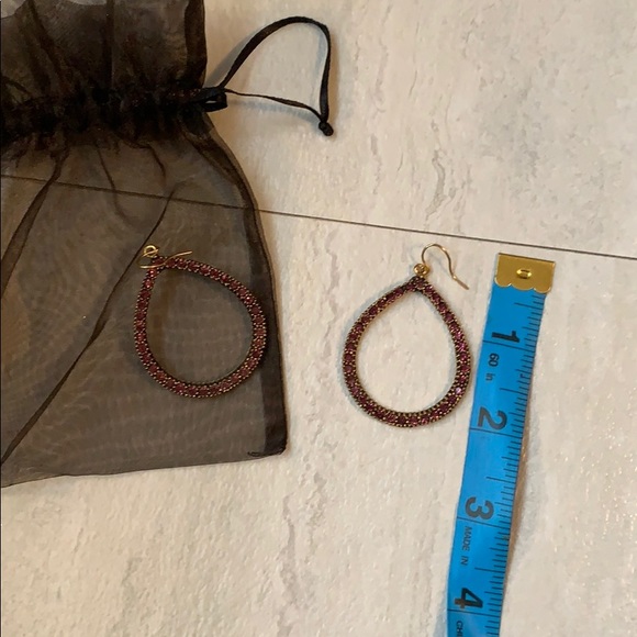 Never worn designer YOCHI violet sapphire earrings - Picture 3 of 3